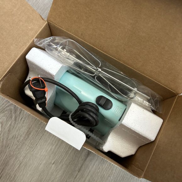 KitchenAid KHM512IC Hand Mixer Ice Blue 5-Speed Stainless Steel Turbo Beater NEW - Picture 8 of 8